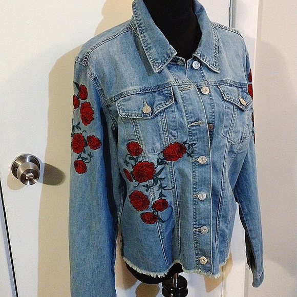NWT Jean Jacket Size Large - Picture 1 of 8